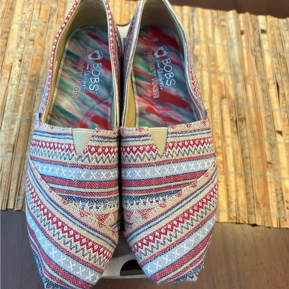 Skechers BOBS Women's Red and Blue Patterned Flats